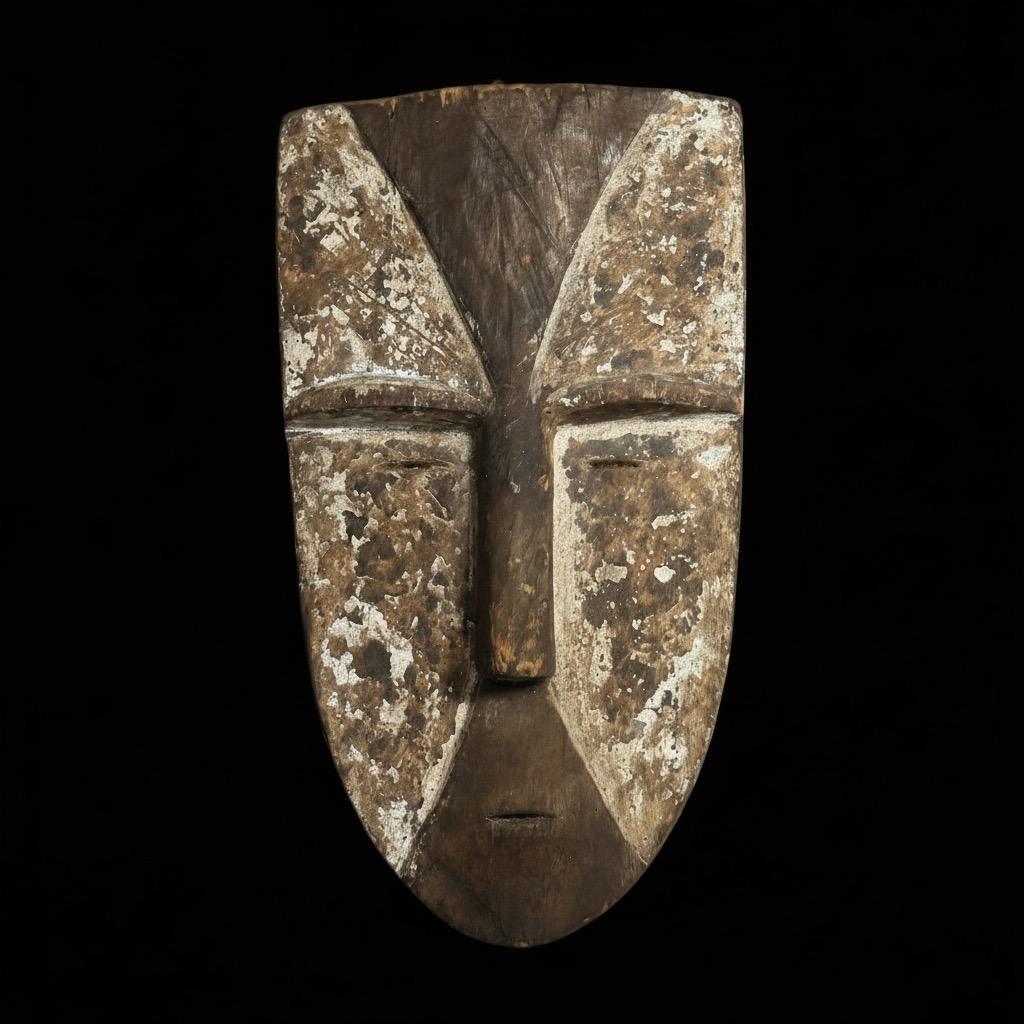 Vintage Mvuvi Abstract Kaolin Spirit Mask – Gabon - Image 2