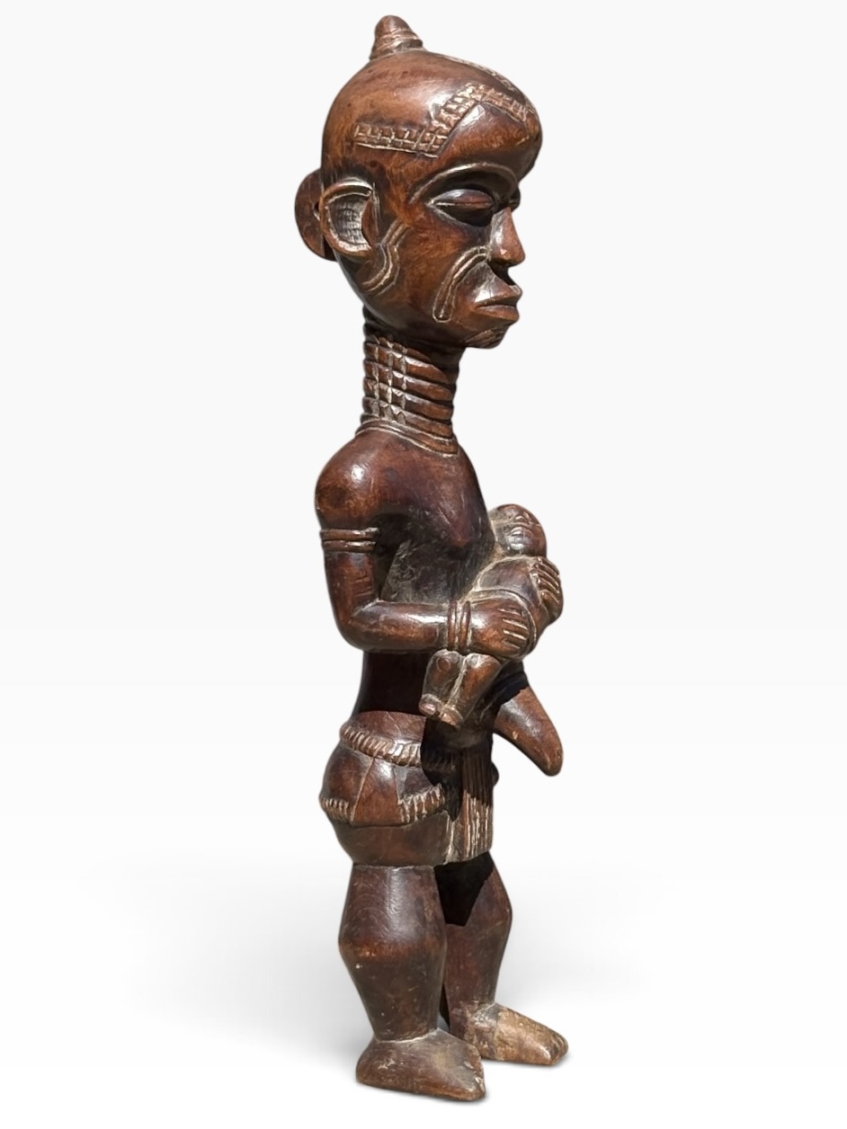 Yombe Phemba Maternity Statue – Hand-Carved Congolese Ancestral Figure - Image 6