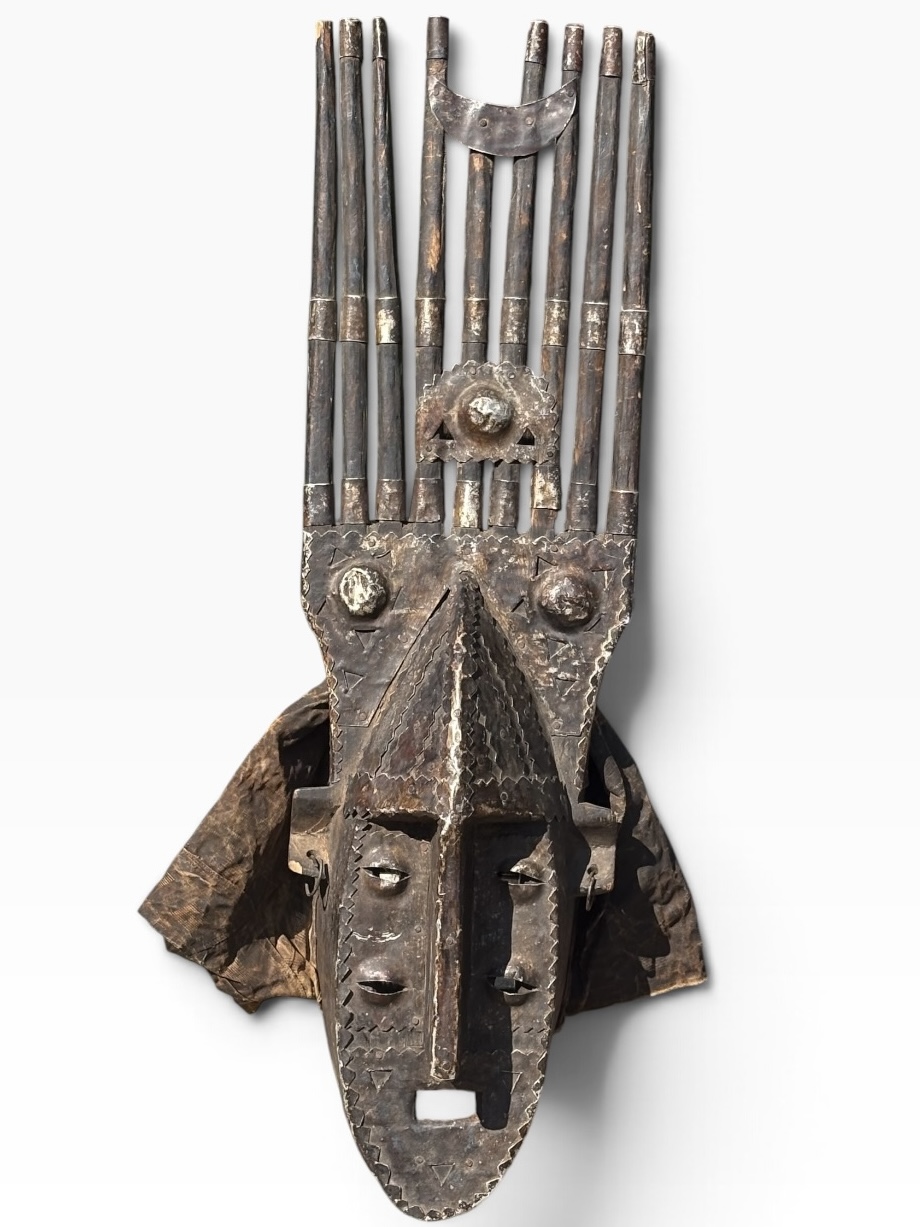 Vintage Marka Ntomo Mask — Brass-Clad Wood Carving, 30" (76.2 cm) - Image 3