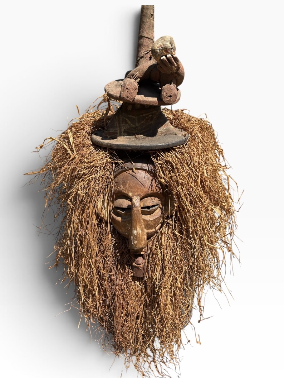 Large 30" Vintage Yaka Kholuka Initiation Mask – DR Congo- 76.2 cm - Image 6