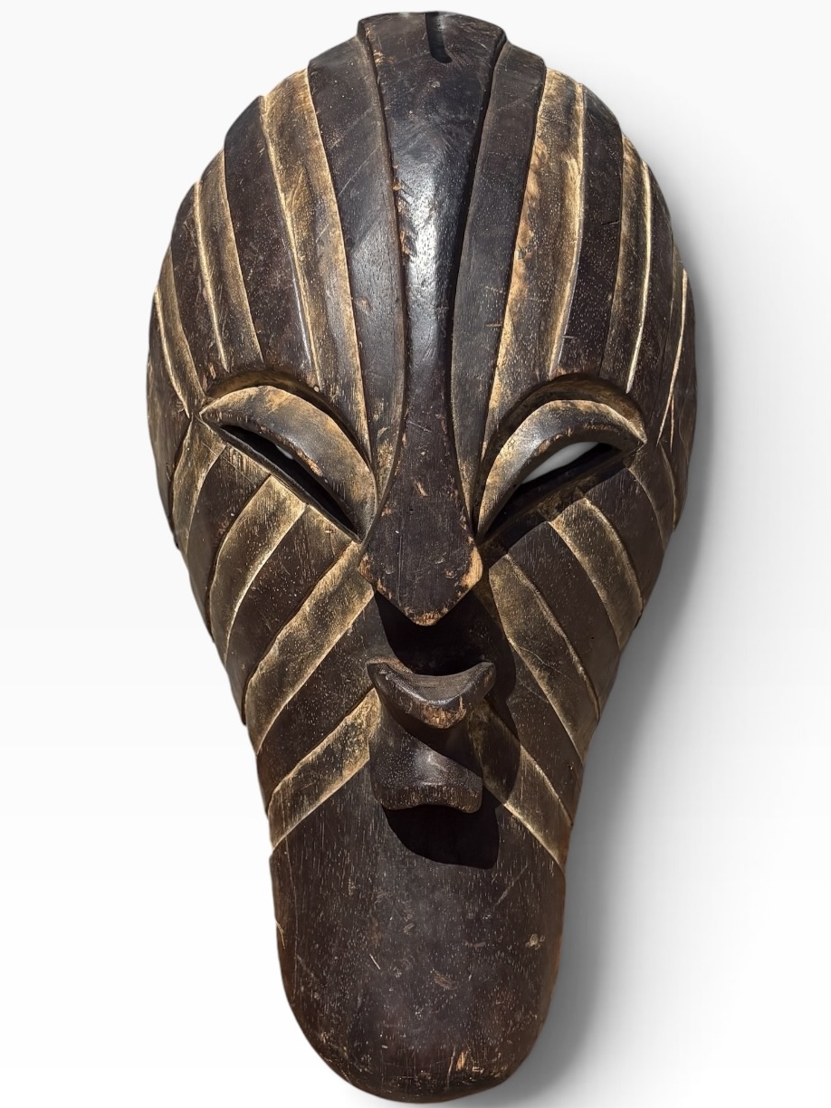 20" Vintage Luba Kifwebe Striated Wood Mask – DR Congo (51 cm) - Image 2