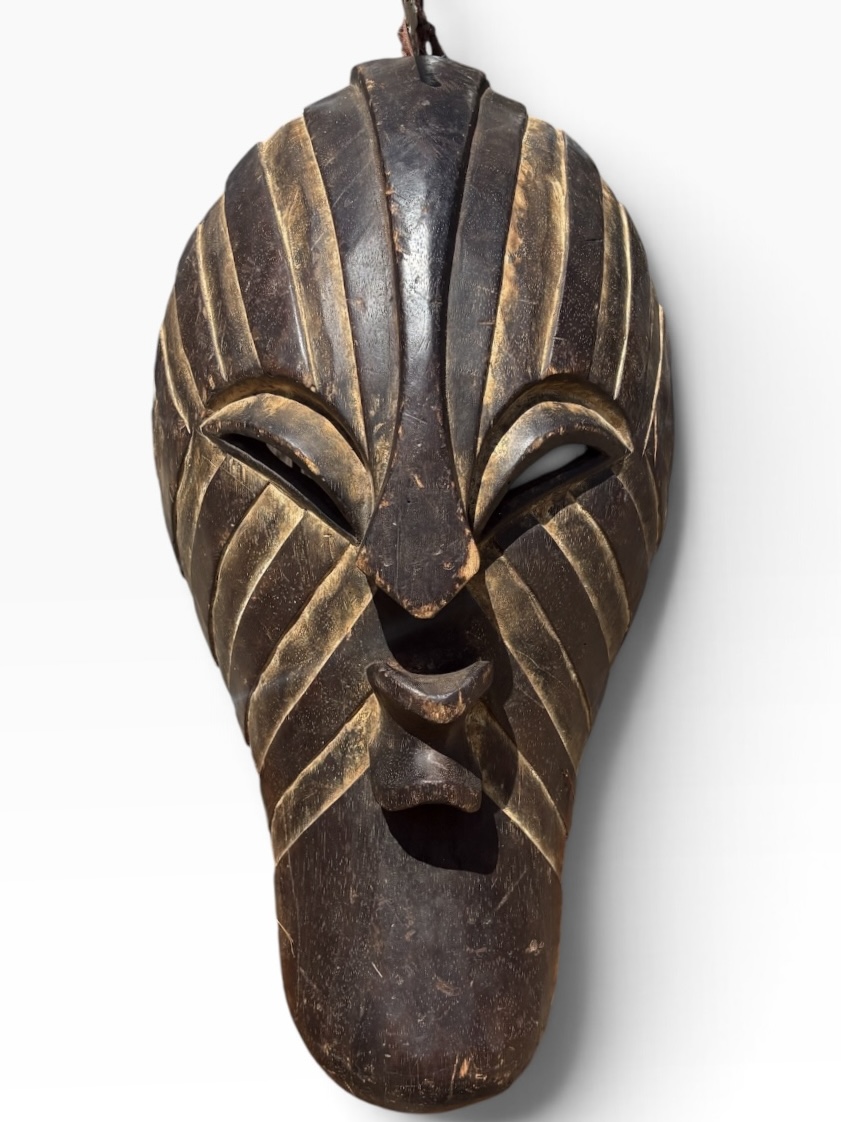 20" Vintage Luba Kifwebe Striated Wood Mask – DR Congo (51 cm) - Image 6